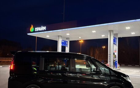 Honda Stepwgn IV, 2016 год, 2 200 000 рублей, 2 фотография