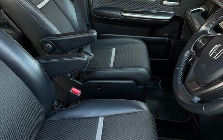 Honda Stepwgn IV, 2016 год, 2 200 000 рублей, 9 фотография