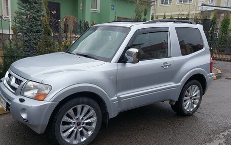 Mitsubishi Pajero III рестайлинг, 2005 год, 900 000 рублей, 1 фотография