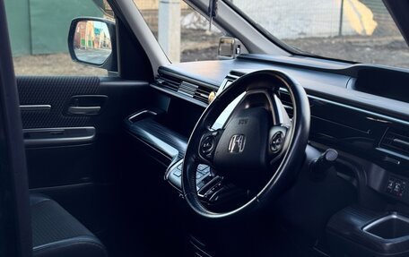 Honda Stepwgn IV, 2016 год, 2 200 000 рублей, 18 фотография