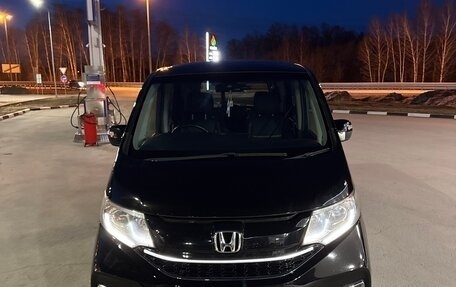 Honda Stepwgn IV, 2016 год, 2 200 000 рублей, 26 фотография