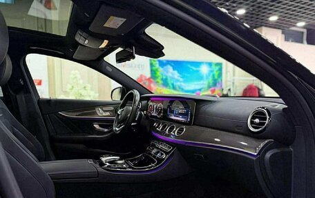 Mercedes-Benz E-Класс AMG, 2017 год, 4 500 000 рублей, 2 фотография