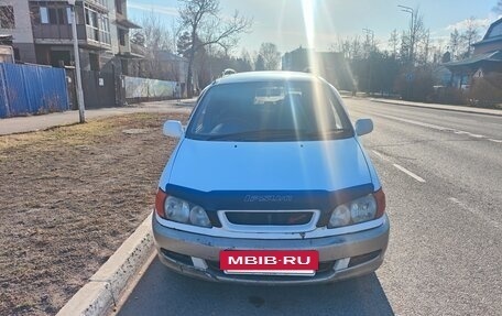 Toyota Ipsum II, 1997 год, 350 000 рублей, 3 фотография
