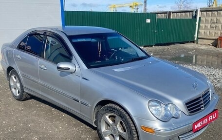 Mercedes-Benz C-Класс, 2004 год, 850 000 рублей, 6 фотография