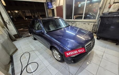 Mercedes-Benz C-Класс, 1995 год, 150 000 рублей, 10 фотография