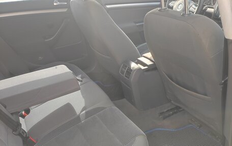 Volkswagen Jetta VI, 2005 год, 600 000 рублей, 5 фотография