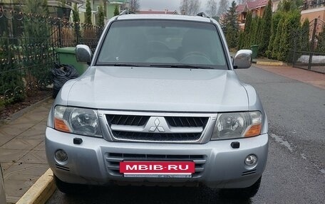 Mitsubishi Pajero III рестайлинг, 2005 год, 900 000 рублей, 4 фотография