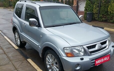 Mitsubishi Pajero III рестайлинг, 2005 год, 900 000 рублей, 2 фотография