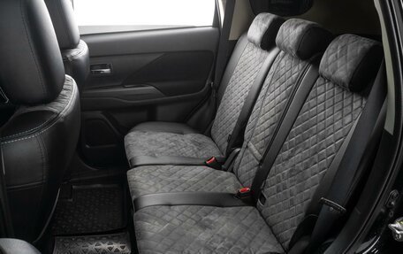 Mitsubishi Outlander III рестайлинг 3, 2014 год, 1 449 000 рублей, 9 фотография
