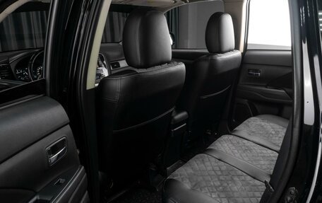 Mitsubishi Outlander III рестайлинг 3, 2014 год, 1 449 000 рублей, 11 фотография