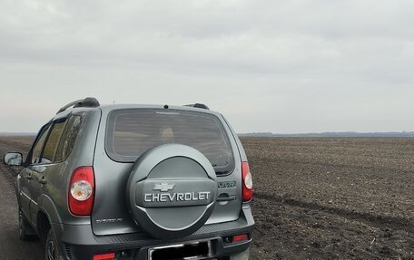 Chevrolet Niva I рестайлинг, 2013 год, 580 000 рублей, 2 фотография