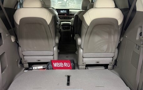 KIA Carnival, 2025 год, 5 950 000 рублей, 13 фотография