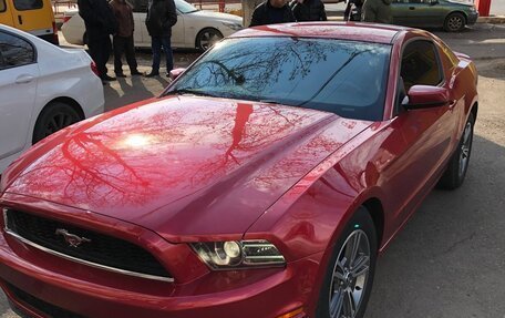 Ford Mustang VI рестайлинг, 2012 год, 1 250 000 рублей, 1 фотография