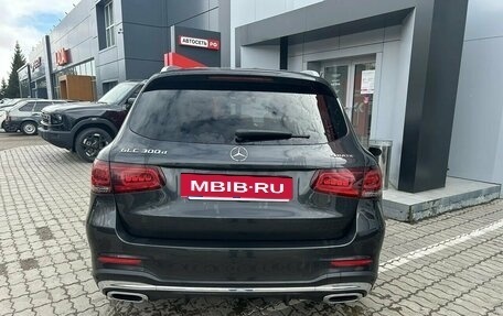 Mercedes-Benz GLC, 2021 год, 4 250 000 рублей, 19 фотография