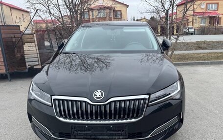 Skoda Superb III рестайлинг, 2025 год, 2 970 000 рублей, 2 фотография