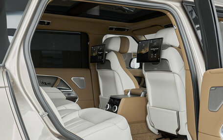 Land Rover Range Rover IV рестайлинг, 2025 год, 31 000 000 рублей, 14 фотография