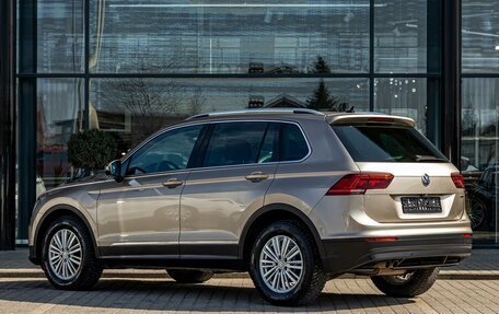 Volkswagen Tiguan II, 2019 год, 1 795 000 рублей, 4 фотография