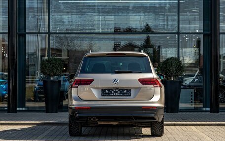 Volkswagen Tiguan II, 2019 год, 1 795 000 рублей, 5 фотография