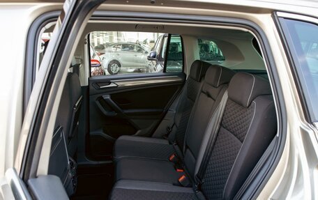 Volkswagen Tiguan II, 2019 год, 1 795 000 рублей, 17 фотография