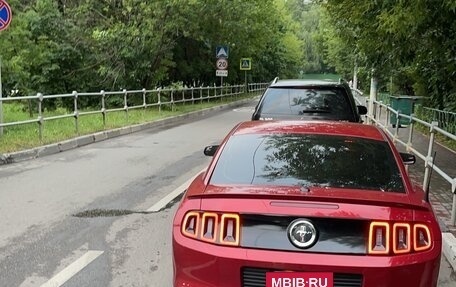 Ford Mustang VI рестайлинг, 2012 год, 1 250 000 рублей, 2 фотография