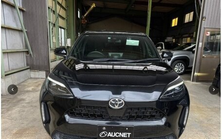 Toyota Yaris Cross, 2022 год, 1 350 000 рублей, 1 фотография