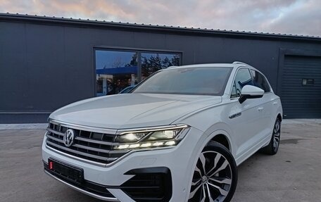 Volkswagen Touareg III, 2020 год, 5 300 000 рублей, 1 фотография