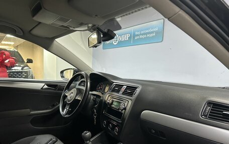 Volkswagen Jetta VI, 2011 год, 778 000 рублей, 13 фотография