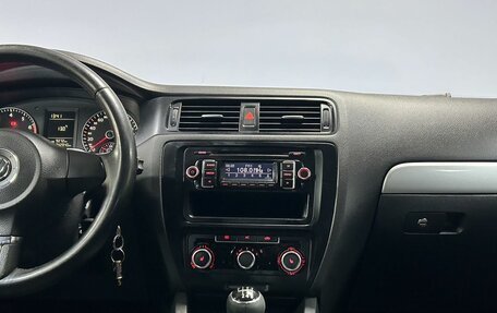 Volkswagen Jetta VI, 2011 год, 778 000 рублей, 18 фотография