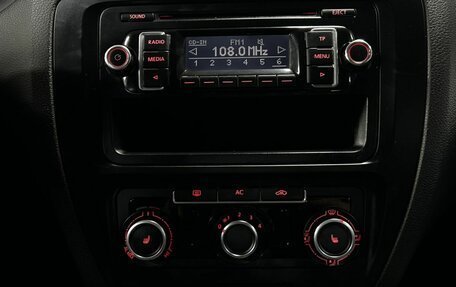 Volkswagen Jetta VI, 2011 год, 778 000 рублей, 20 фотография