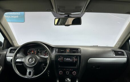 Volkswagen Jetta VI, 2011 год, 778 000 рублей, 14 фотография