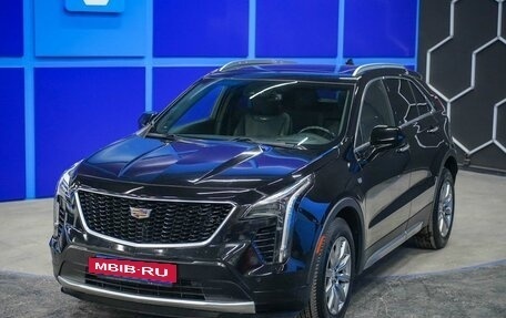 Cadillac XT4 I, 2020 год, 2 950 000 рублей, 2 фотография