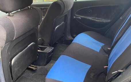 Mitsubishi Carisma I, 2000 год, 220 000 рублей, 4 фотография