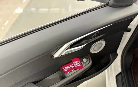 BMW 1 серия, 2022 год, 1 820 000 рублей, 12 фотография