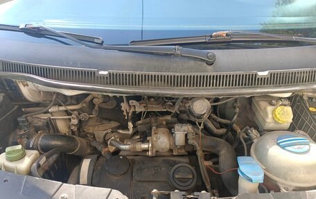 Volkswagen Transporter T5 рестайлинг, 2006 год, 1 150 000 рублей, 16 фотография