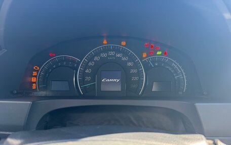 Toyota Camry, 2013 год, 1 700 000 рублей, 9 фотография