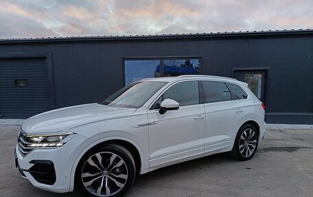 Volkswagen Touareg III, 2020 год, 5 300 000 рублей, 3 фотография