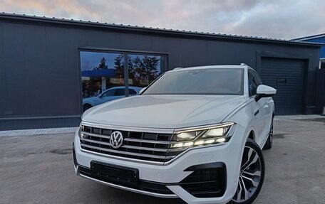 Volkswagen Touareg III, 2020 год, 5 300 000 рублей, 2 фотография