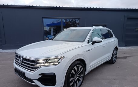 Volkswagen Touareg III, 2020 год, 5 300 000 рублей, 22 фотография