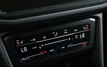 Volkswagen Tiguan II, 2021 год, 3 188 888 рублей, 15 фотография