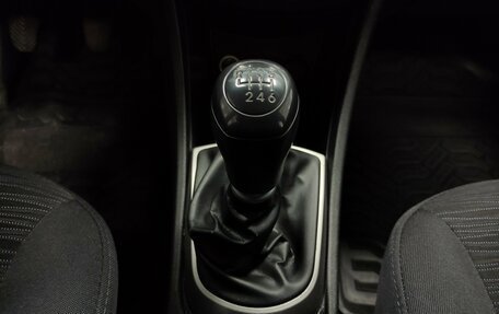 Hyundai Solaris II рестайлинг, 2016 год, 880 000 рублей, 13 фотография