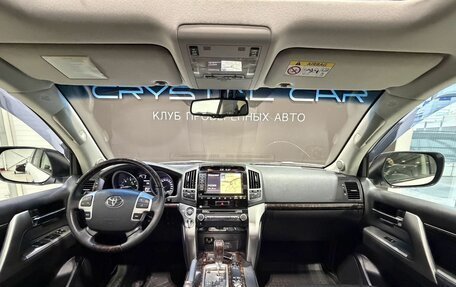 Toyota Land Cruiser 200, 2015 год, 5 200 000 рублей, 2 фотография