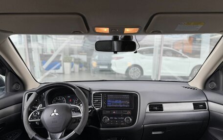 Mitsubishi Outlander III рестайлинг 3, 2013 год, 1 179 000 рублей, 9 фотография