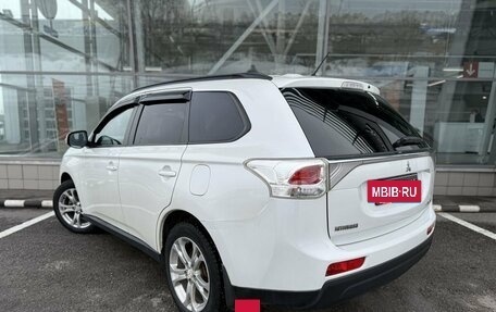 Mitsubishi Outlander III рестайлинг 3, 2013 год, 1 179 000 рублей, 7 фотография