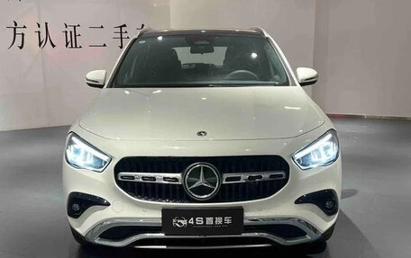 Mercedes-Benz GLA, 2023 год, 2 300 000 рублей, 3 фотография