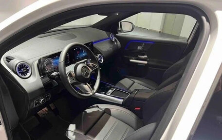Mercedes-Benz GLA, 2023 год, 2 300 000 рублей, 7 фотография