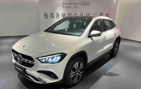 Mercedes-Benz GLA, 2023 год, 2 300 000 рублей, 2 фотография