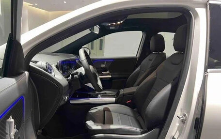 Mercedes-Benz GLA, 2023 год, 2 300 000 рублей, 9 фотография