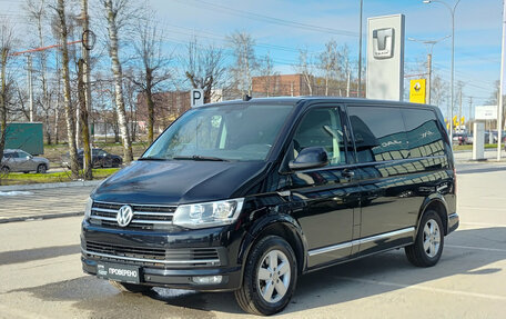 Volkswagen Caravelle T6 рестайлинг, 2018 год, 2 880 000 рублей, 1 фотография