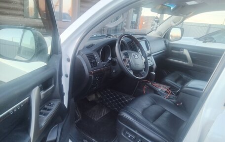 Toyota Land Cruiser 200, 2011 год, 2 999 000 рублей, 11 фотография