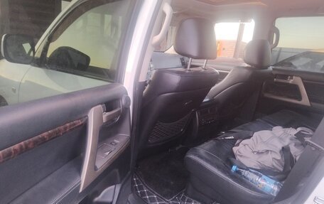 Toyota Land Cruiser 200, 2011 год, 2 999 000 рублей, 9 фотография